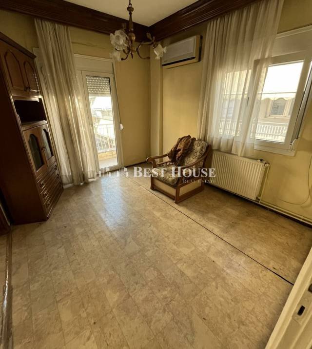 5 CH7285 Nees Photo.jpg